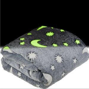 Plush Star & Moon Kids Blanket Glow in the Dark
